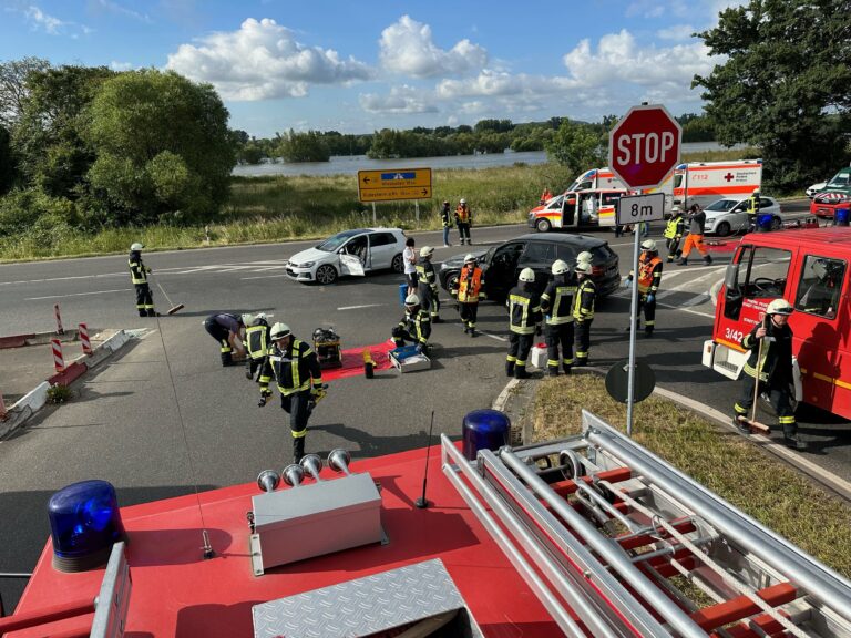 Presseinformation 09/24 Verkehrsunfall B42