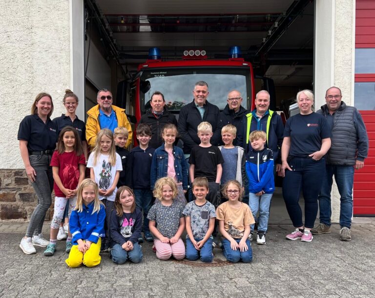 Spende für die Kinderfeuerwehr
