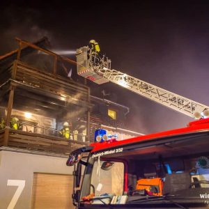 44317291930_eb5af35aa7_b-min-min